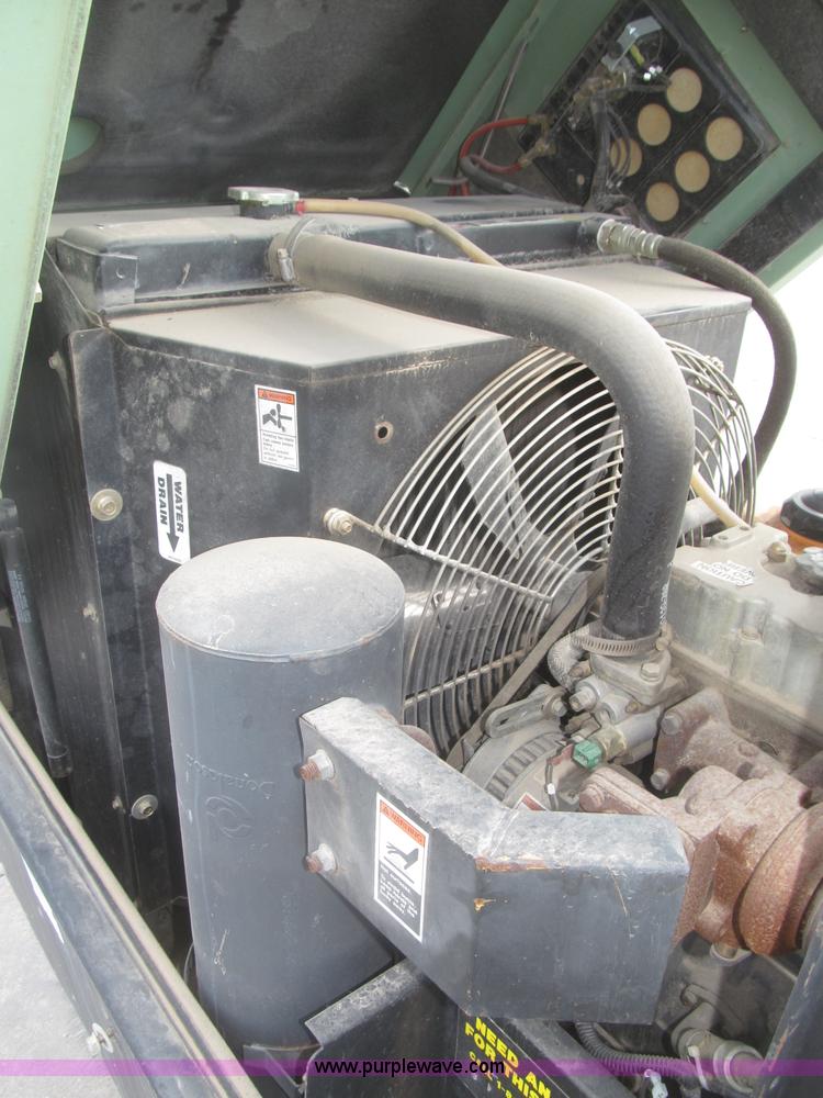 image for item F7276 Sullair 185DPQPerk air compressor