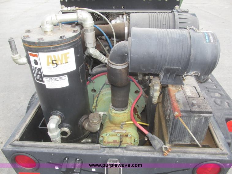 image for item F7276 Sullair 185DPQPerk air compressor