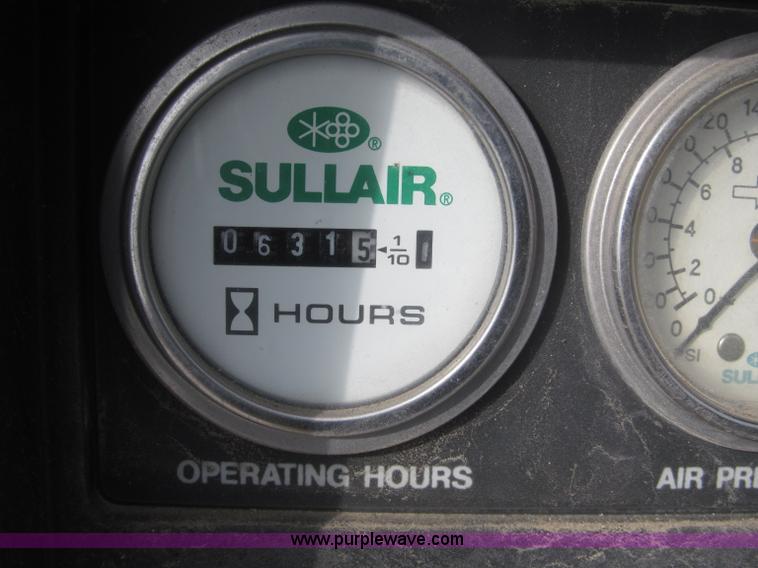 image for item F7276 Sullair 185DPQPerk air compressor