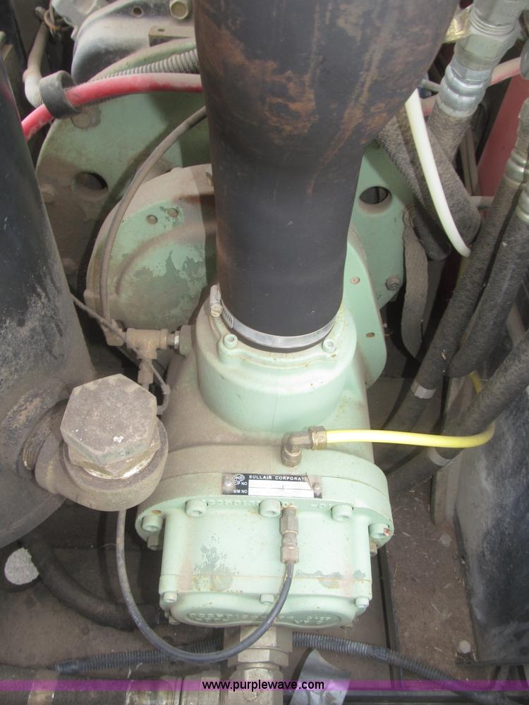 image for item F7277 Sullair 185DPQPerk air compressor