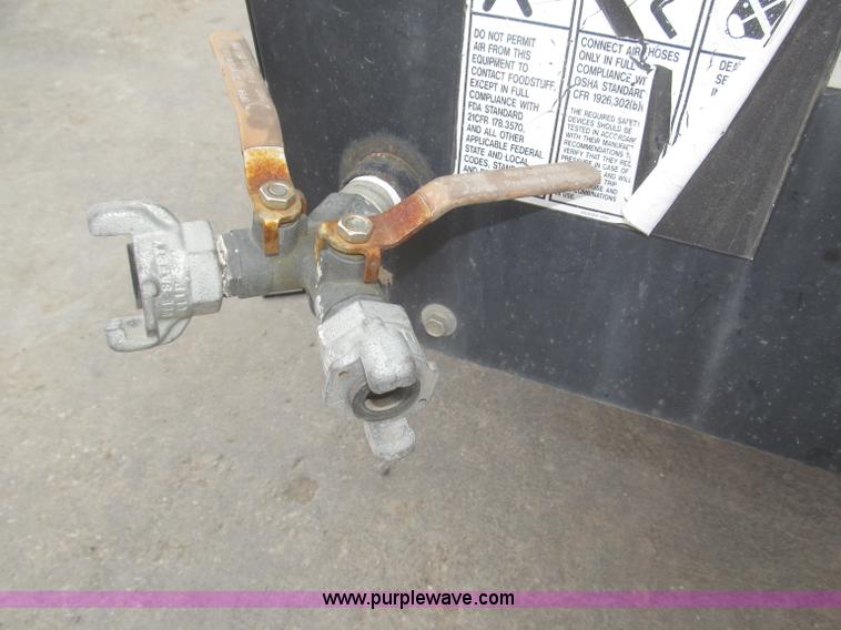 image for item F7277 Sullair 185DPQPerk air compressor