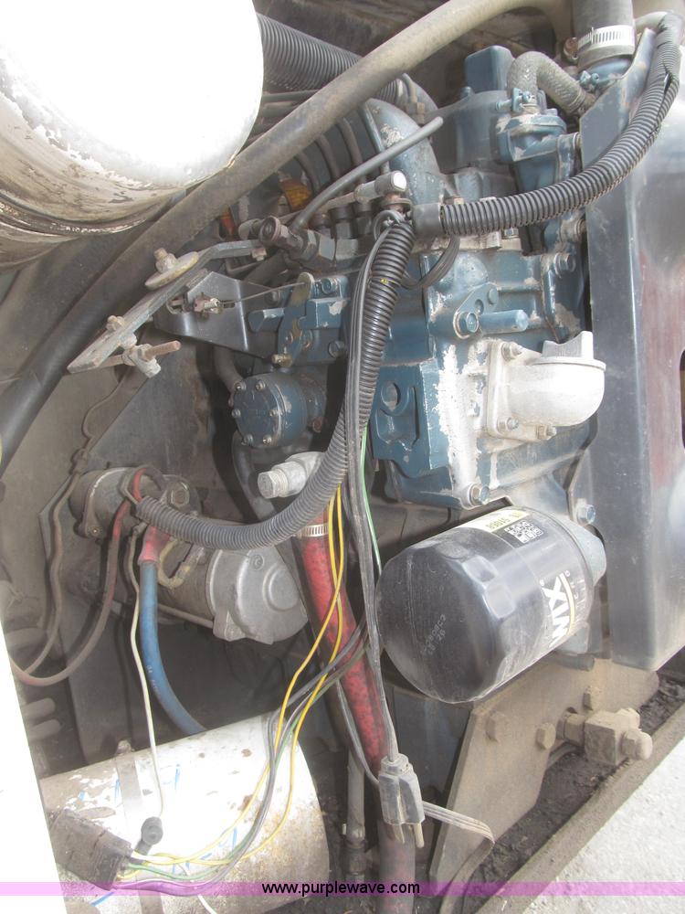 image for item F7278 1989 Bobcat 743 skid steer