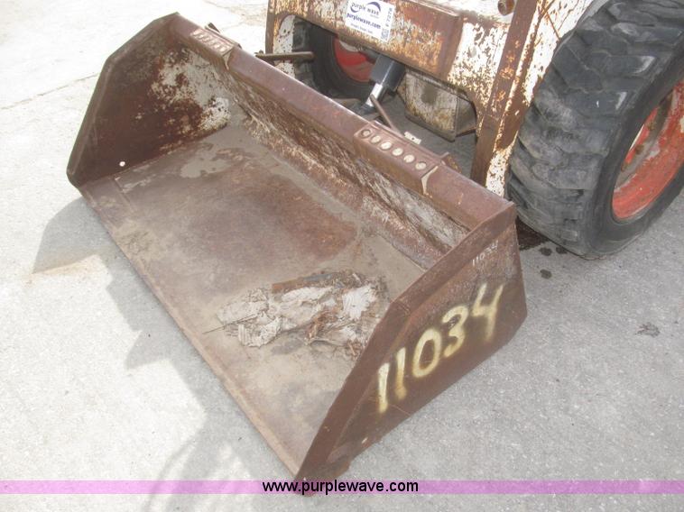image for item F7278 1989 Bobcat 743 skid steer