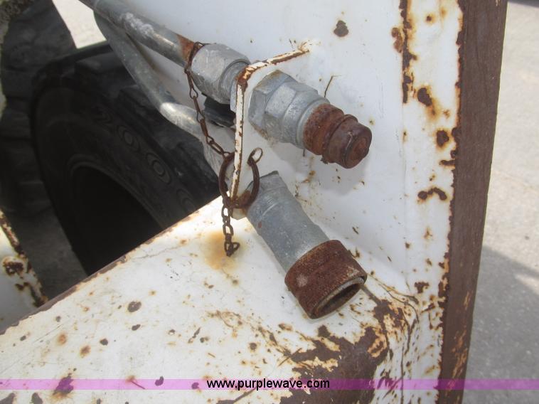 image for item F7278 1989 Bobcat 743 skid steer