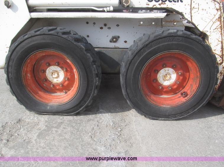 image for item F7278 1989 Bobcat 743 skid steer