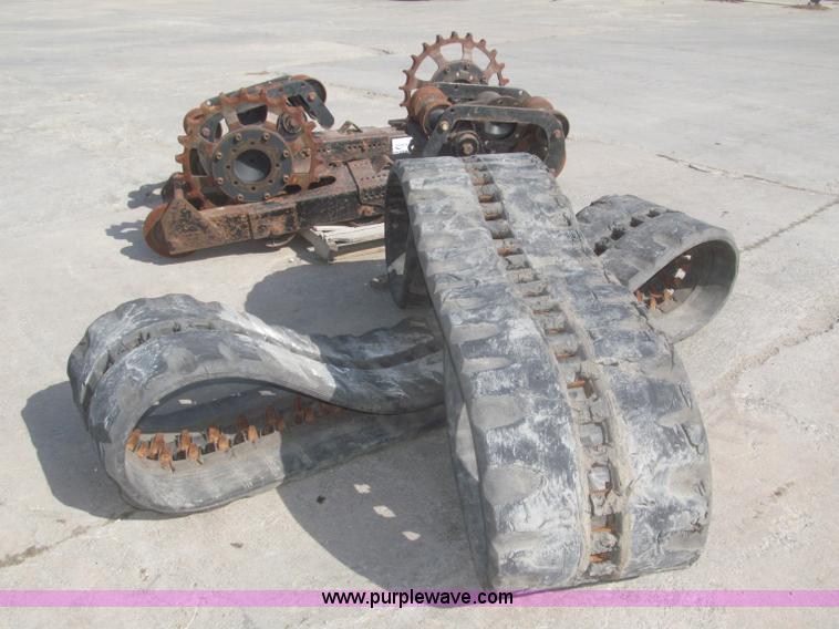 image for item F7280 VTS track undercarriage and tracks