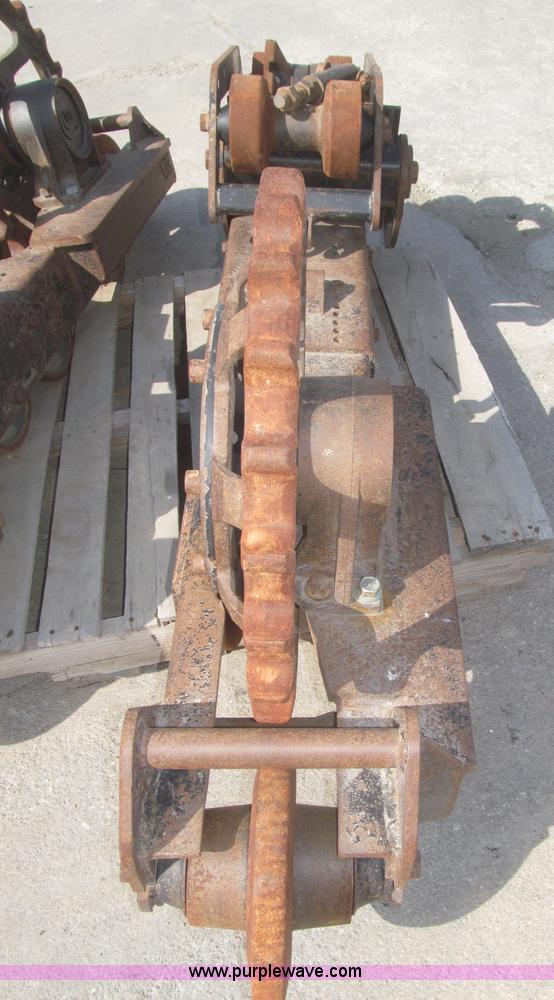 image for item F7280 VTS track undercarriage and tracks