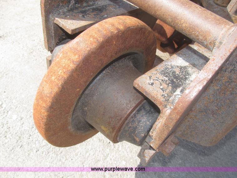 image for item F7280 VTS track undercarriage and tracks