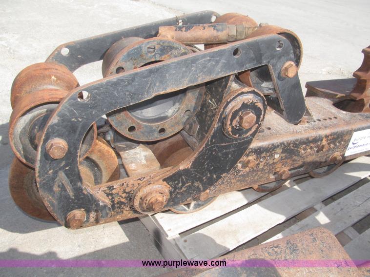 image for item F7280 VTS track undercarriage and tracks