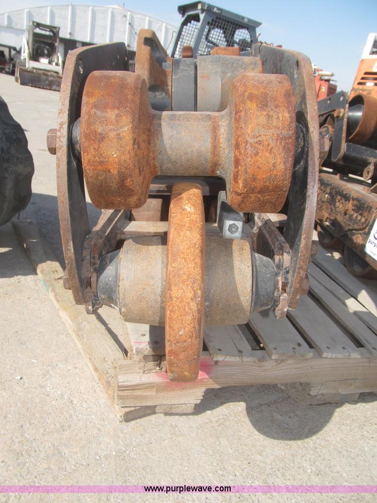 image for item F7280 VTS track undercarriage and tracks