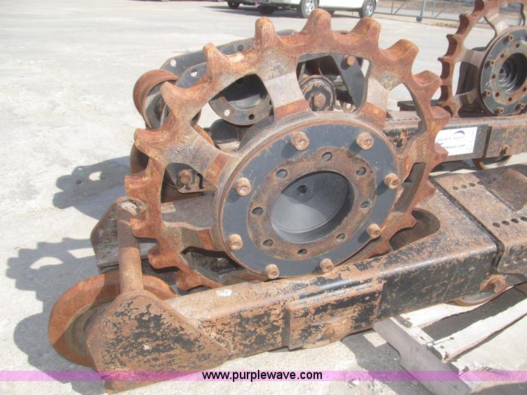 image for item F7280 VTS track undercarriage and tracks