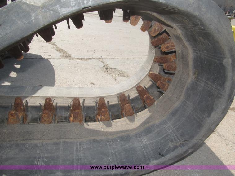 image for item F7280 VTS track undercarriage and tracks