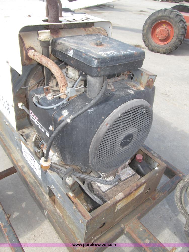 image for item F7282 Hobart Champion 8500 DC/CC welder generator