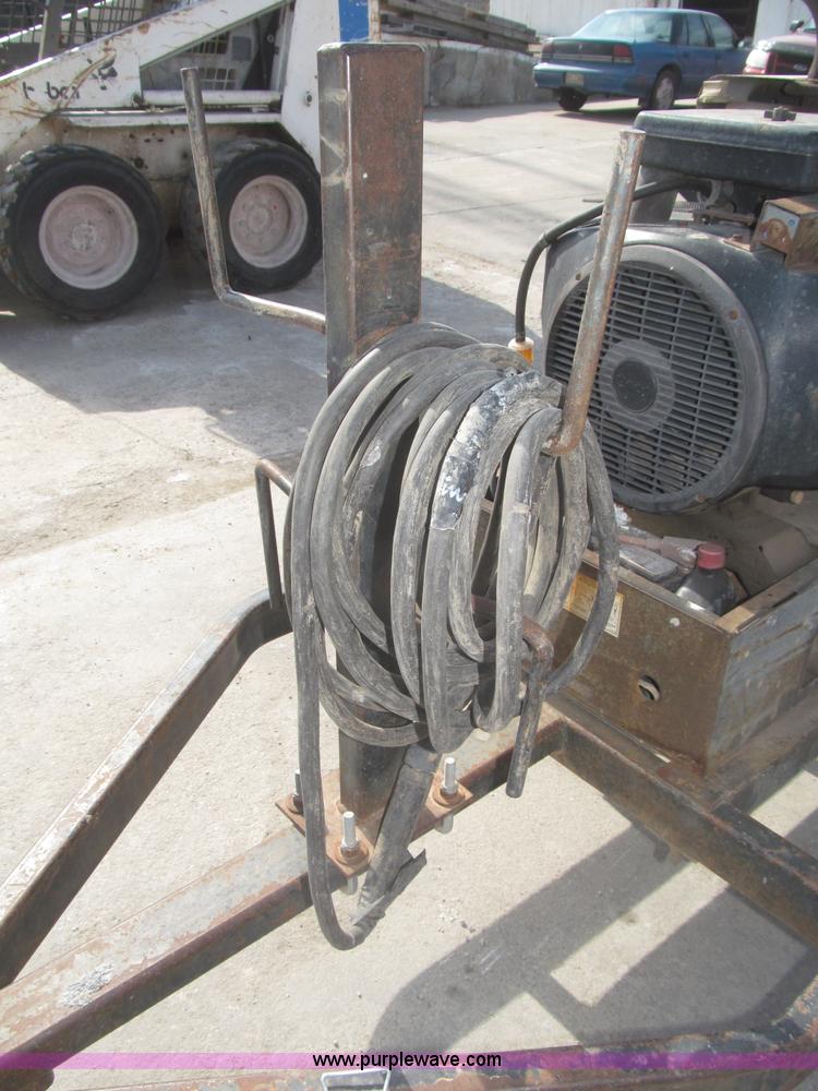 image for item F7282 Hobart Champion 8500 DC/CC welder generator