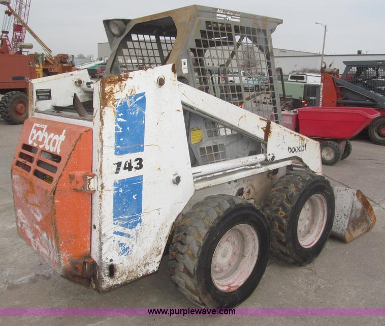 image for item F7284 1987 Bobcat 743 skid steer