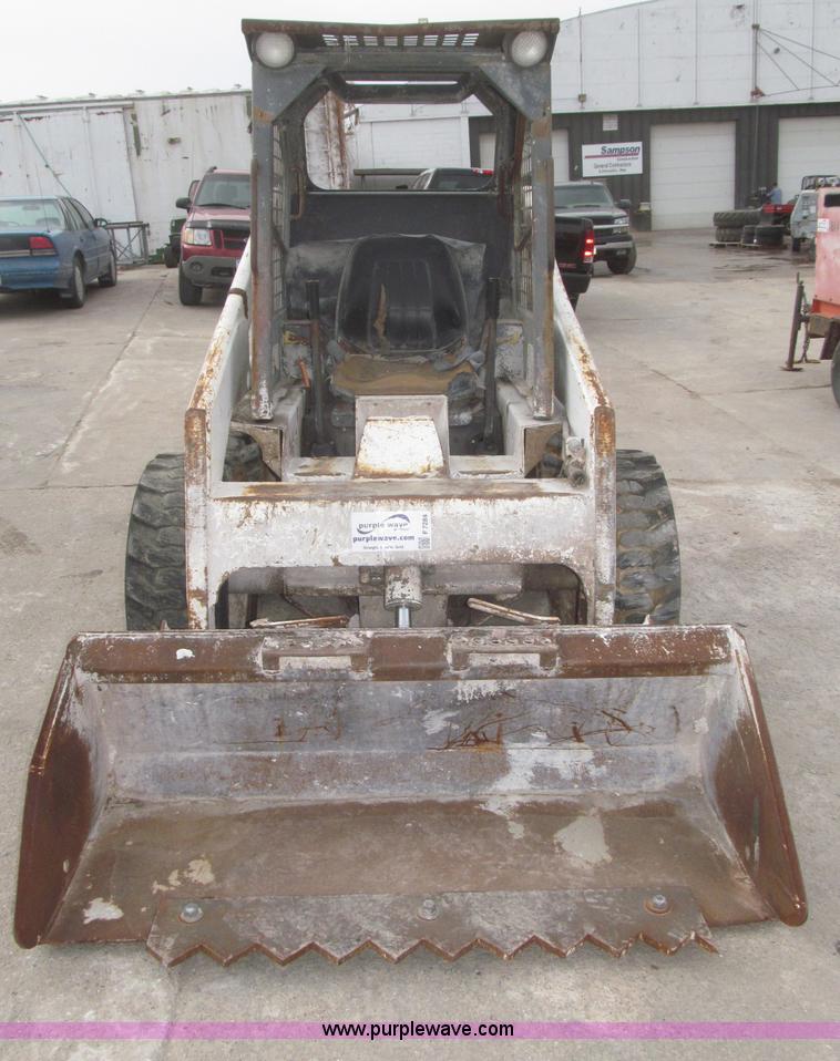image for item F7284 1987 Bobcat 743 skid steer