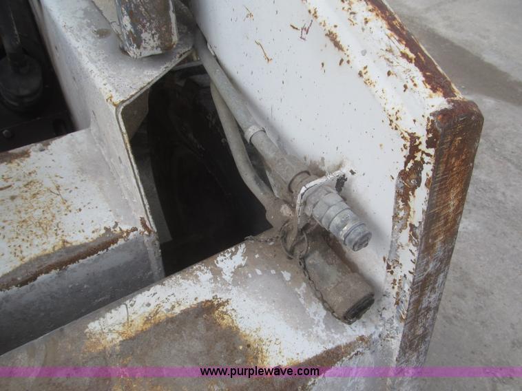 image for item F7284 1987 Bobcat 743 skid steer