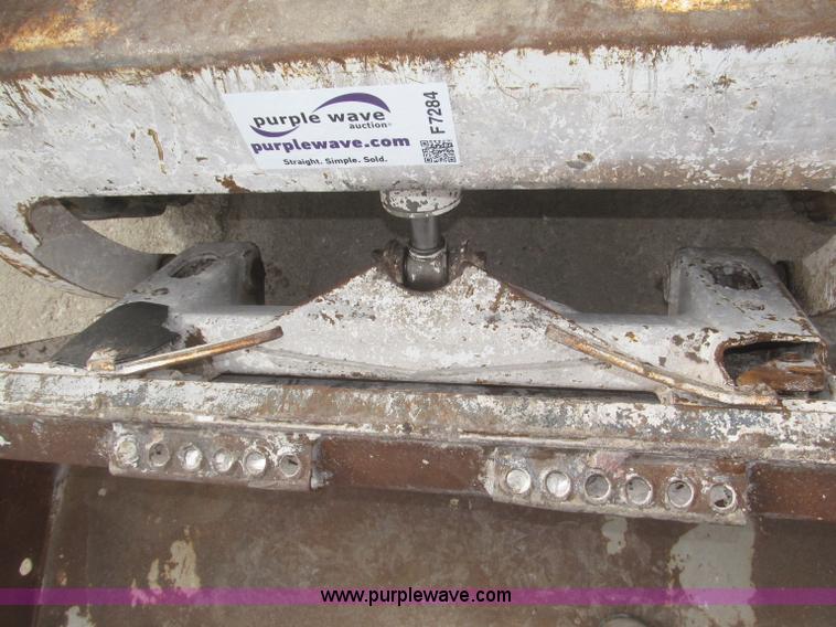 image for item F7284 1987 Bobcat 743 skid steer
