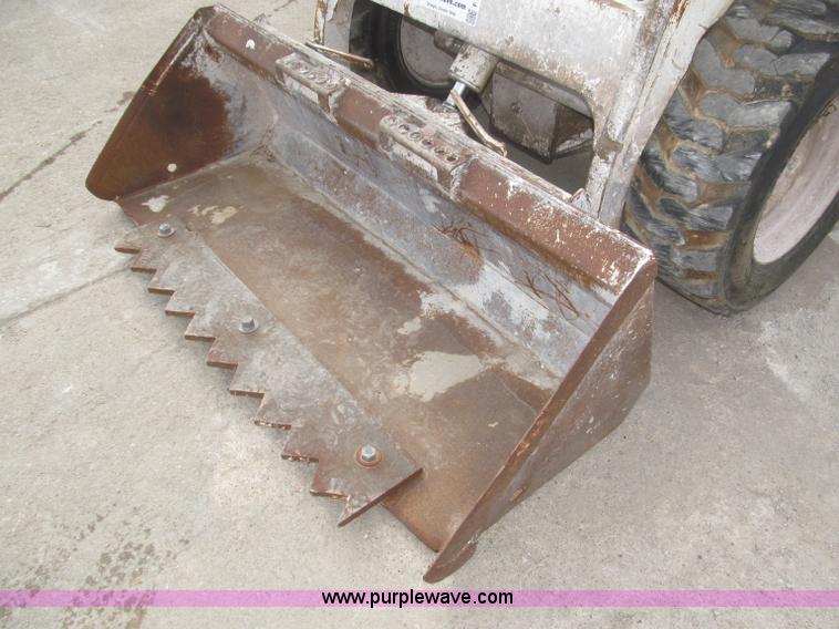 image for item F7284 1987 Bobcat 743 skid steer