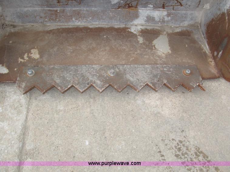 image for item F7284 1987 Bobcat 743 skid steer