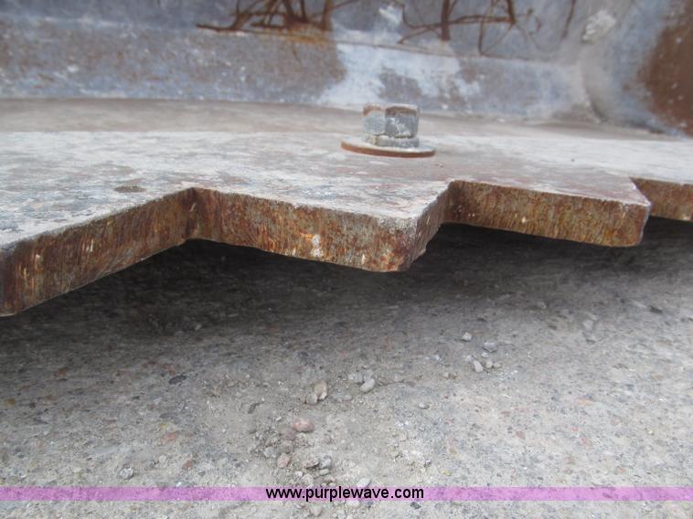 image for item F7284 1987 Bobcat 743 skid steer