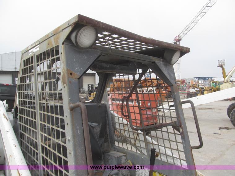 image for item F7284 1987 Bobcat 743 skid steer