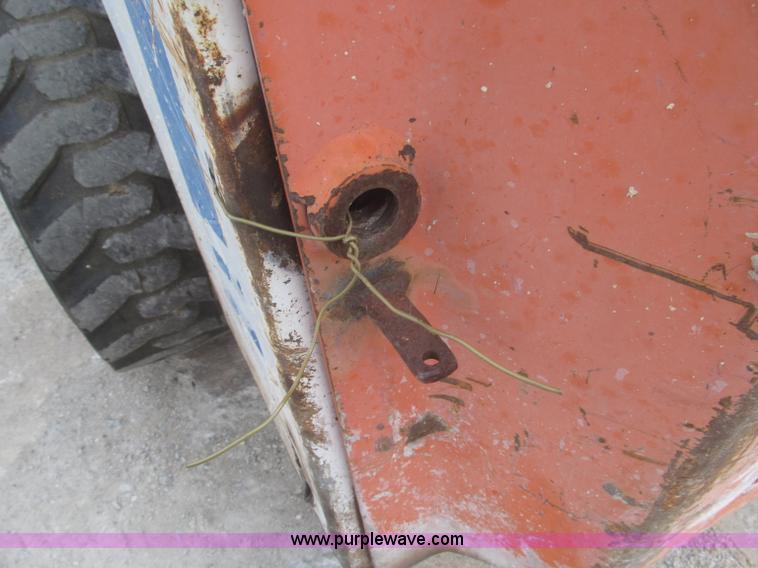 image for item F7284 1987 Bobcat 743 skid steer