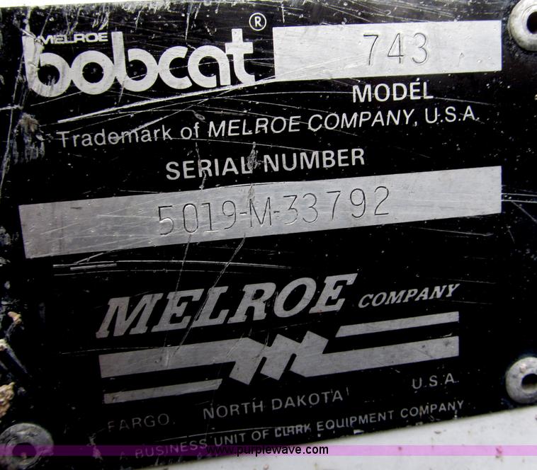 image for item F7284 1987 Bobcat 743 skid steer
