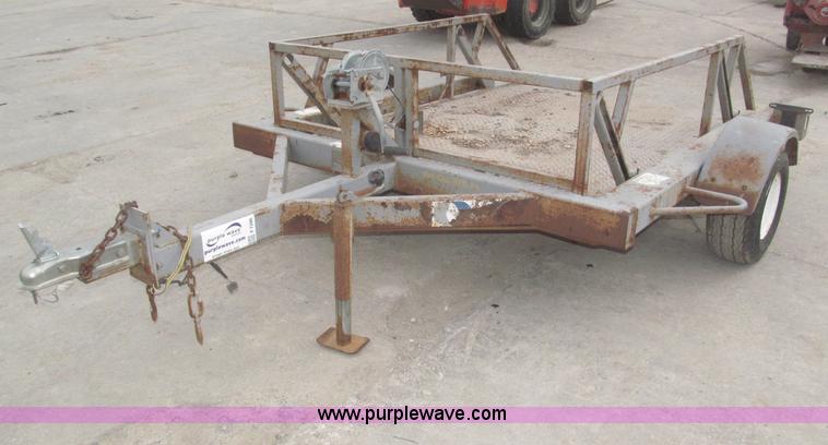 image for item F7286 2000 Biljax ET2000 trailer