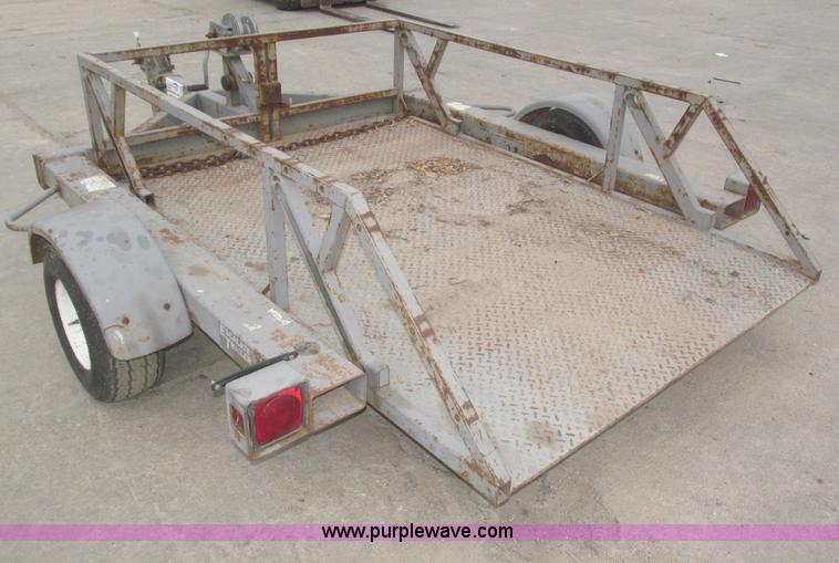 image for item F7286 2000 Biljax ET2000 trailer