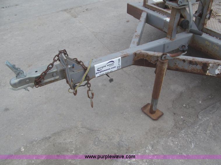 image for item F7286 2000 Biljax ET2000 trailer