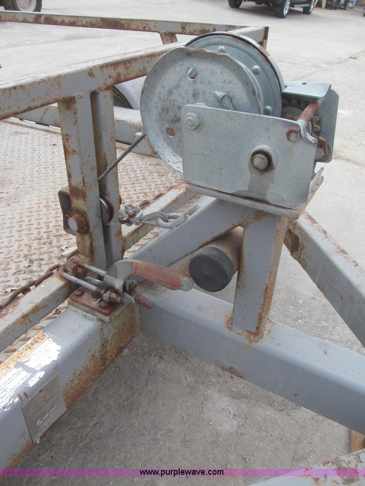 image for item F7286 2000 Biljax ET2000 trailer