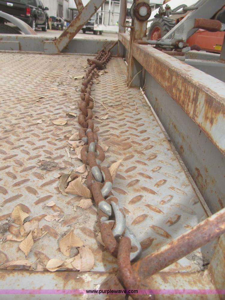 image for item F7286 2000 Biljax ET2000 trailer