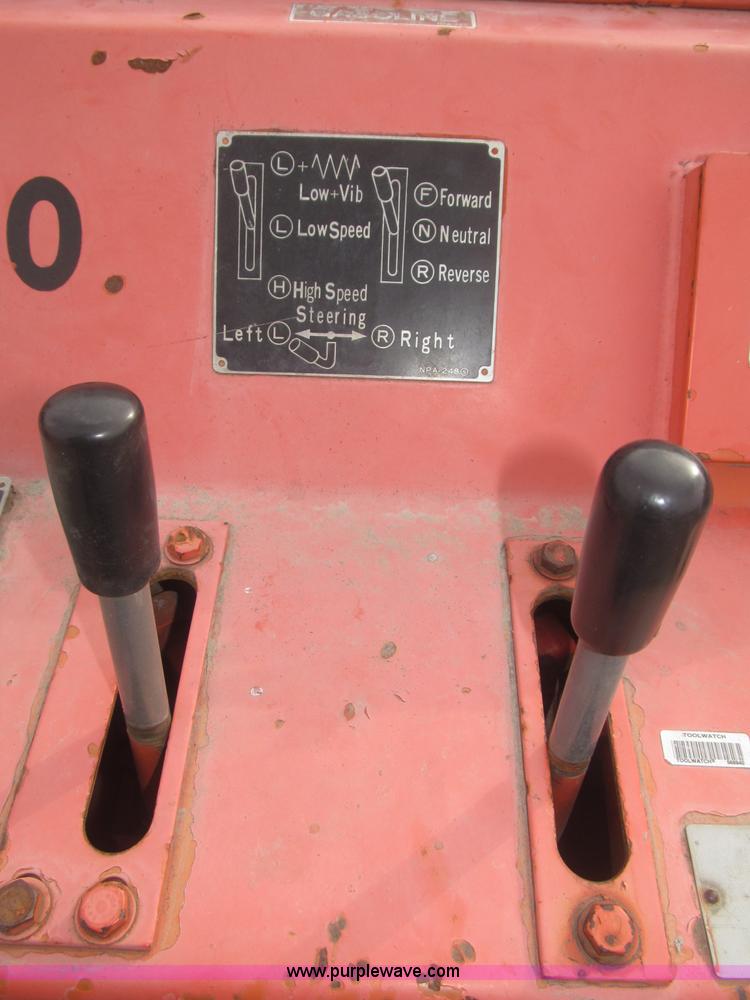 image for item F7288 Mikasa MRV3030GB articulated padfoot roller