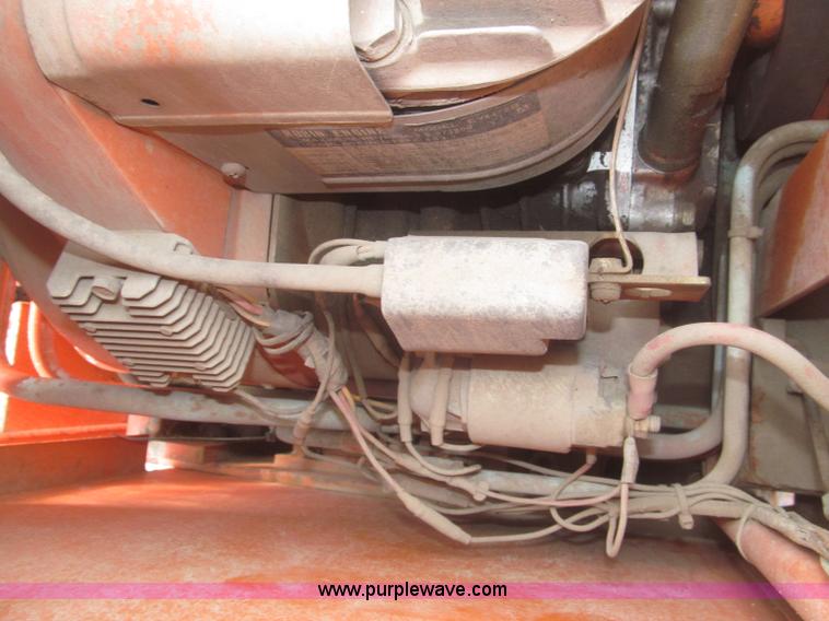 image for item F7288 Mikasa MRV3030GB articulated padfoot roller