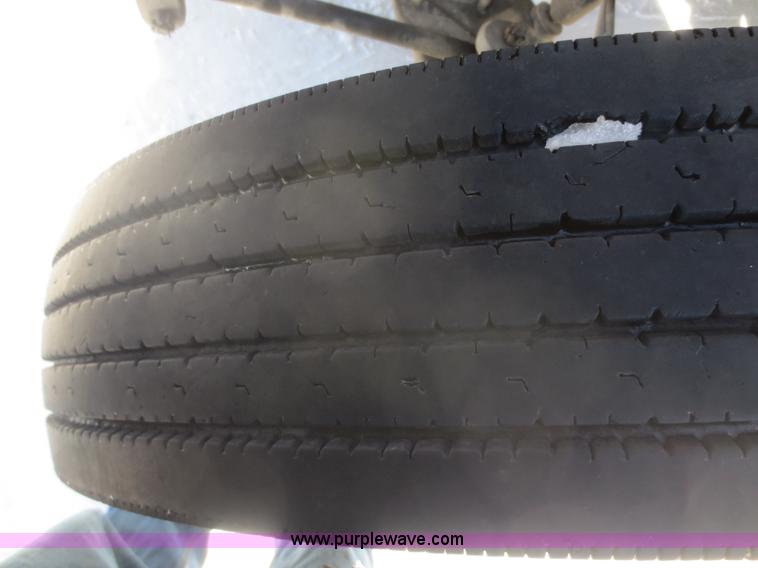 image for item F8198 2000 International 4700 Crew Cab service truck