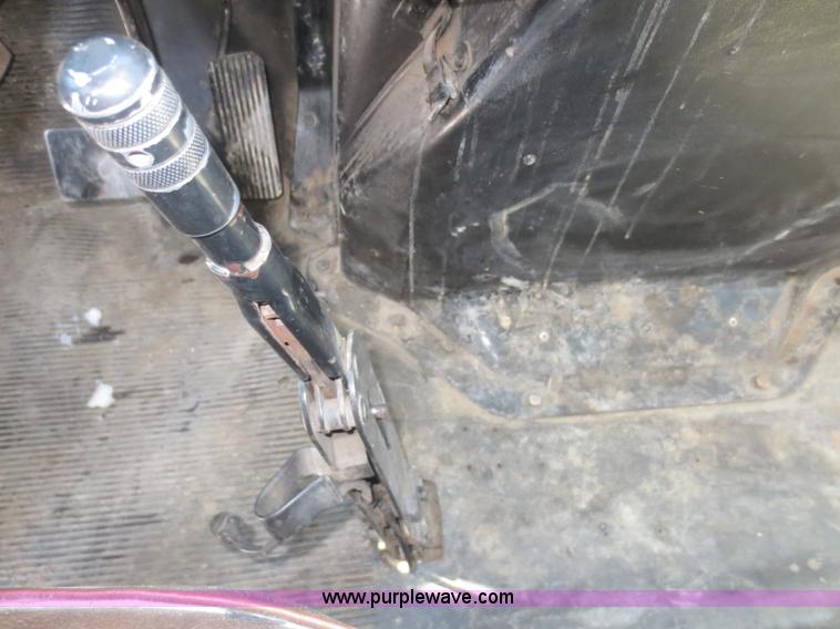 image for item F8198 2000 International 4700 Crew Cab service truck