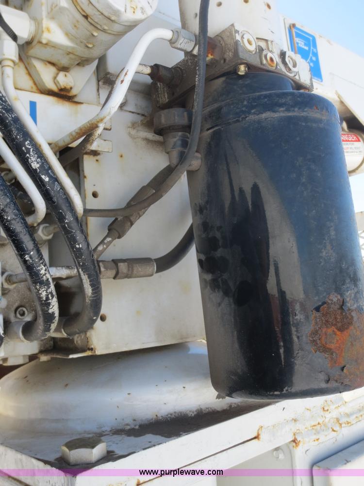 image for item F8198 2000 International 4700 Crew Cab service truck