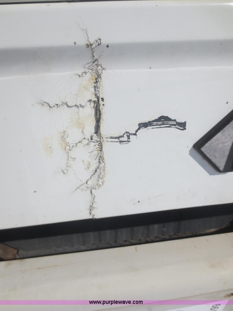 image for item F8199 2000 International 4700 Crew Cab service truck