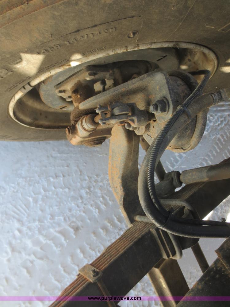 image for item F8199 2000 International 4700 Crew Cab service truck