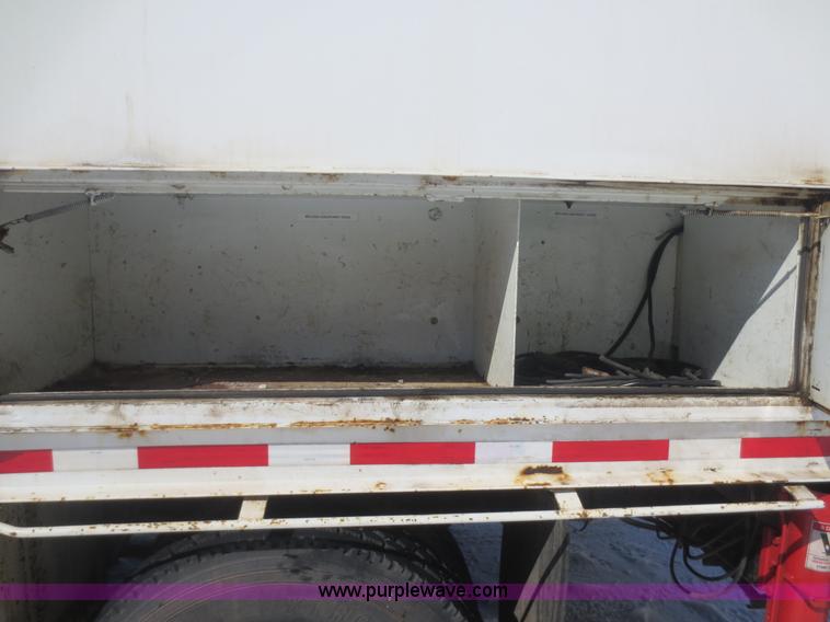 image for item F8199 2000 International 4700 Crew Cab service truck