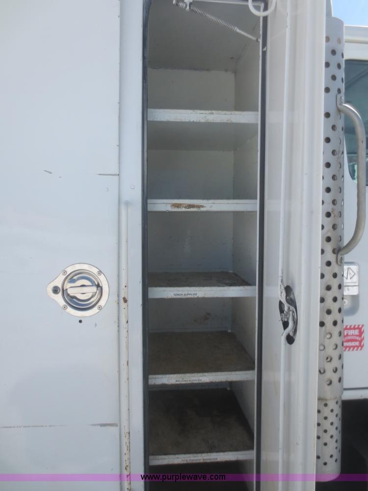 image for item F8199 2000 International 4700 Crew Cab service truck