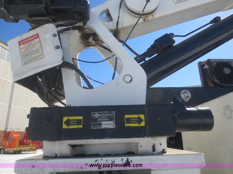 image for item F8199 2000 International 4700 Crew Cab service truck