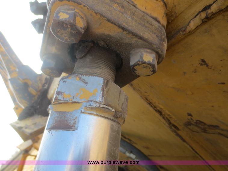 image for item F8203 1970 Caterpillar D7E dozer