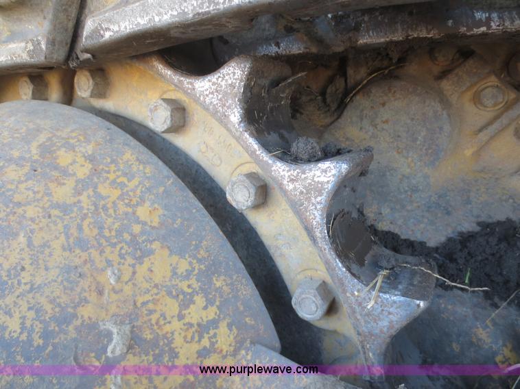 image for item F8203 1970 Caterpillar D7E dozer