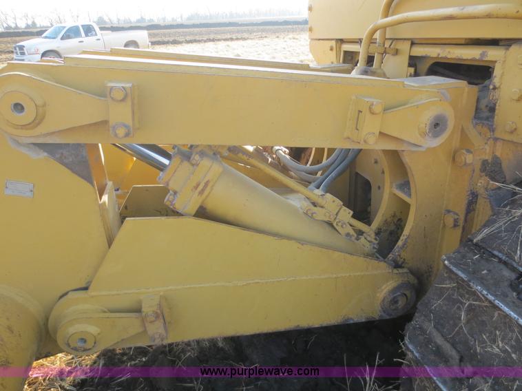 image for item F8203 1970 Caterpillar D7E dozer