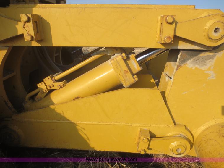 image for item F8203 1970 Caterpillar D7E dozer