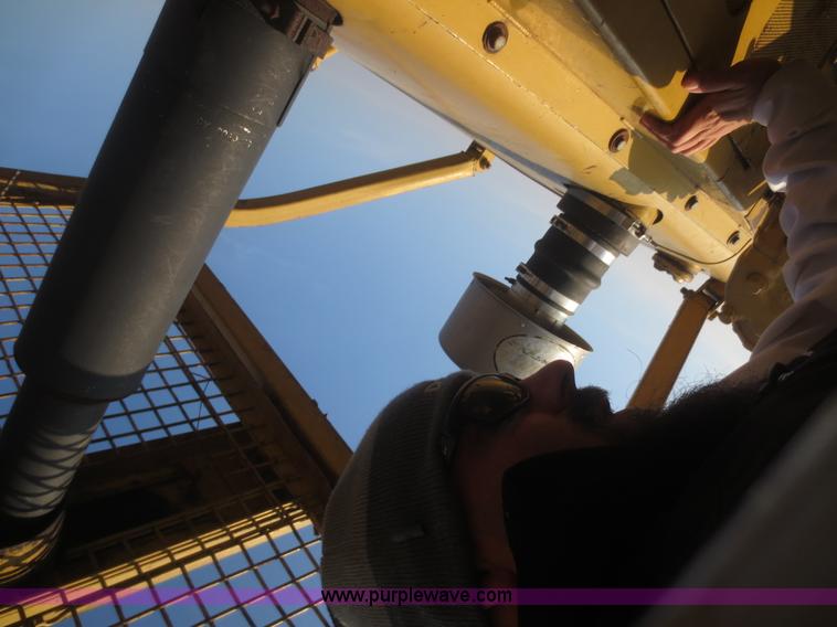 image for item F8203 1970 Caterpillar D7E dozer