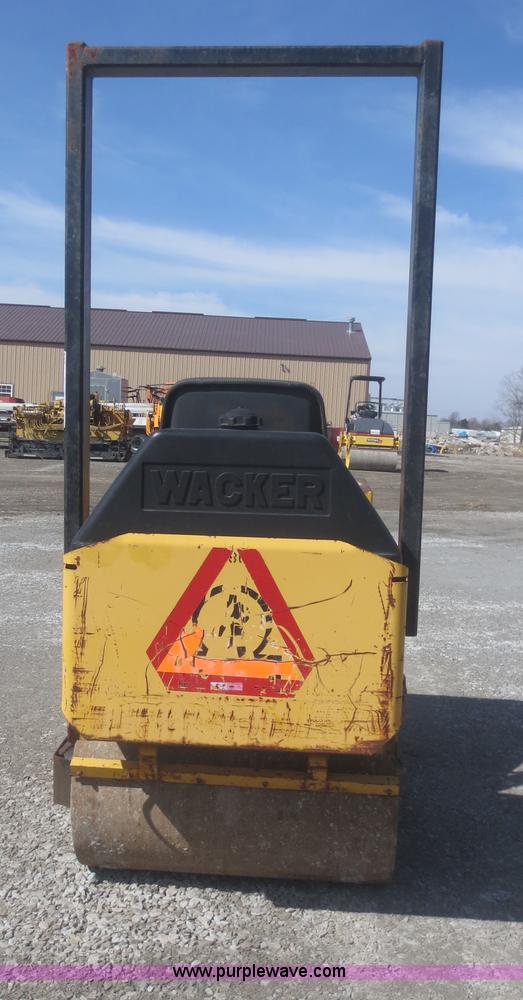 image for item F8204 1997 Wacker RD880V vibratory roller