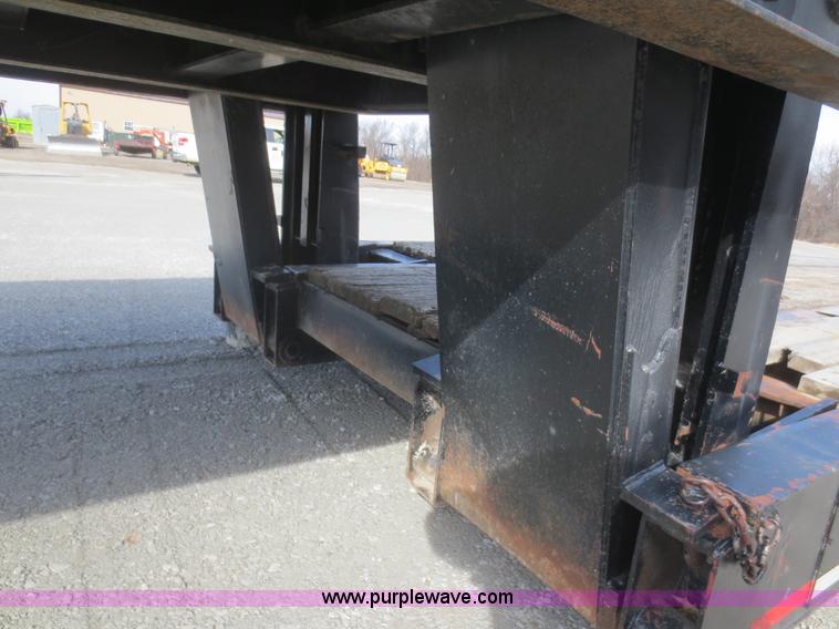 image for item F8205 2000 Etnyre HFR40TD3-T1 trailer